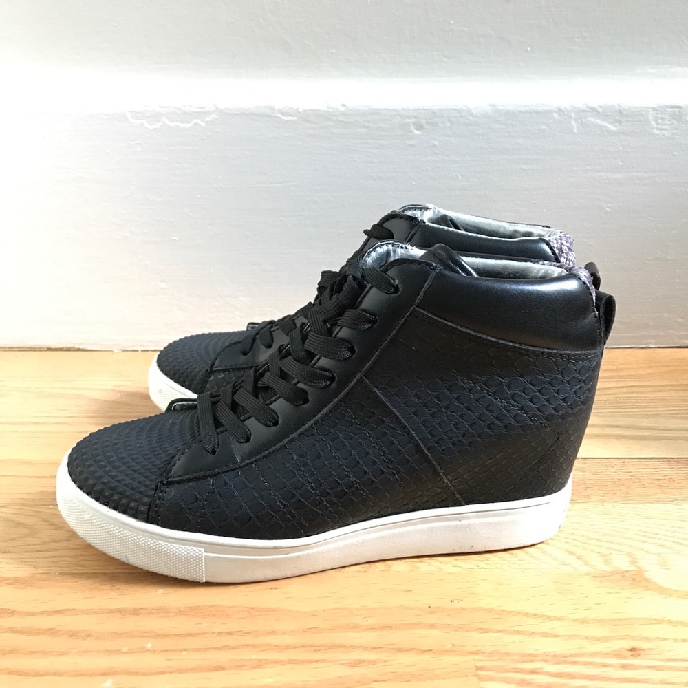 Heeled Black Sneakers